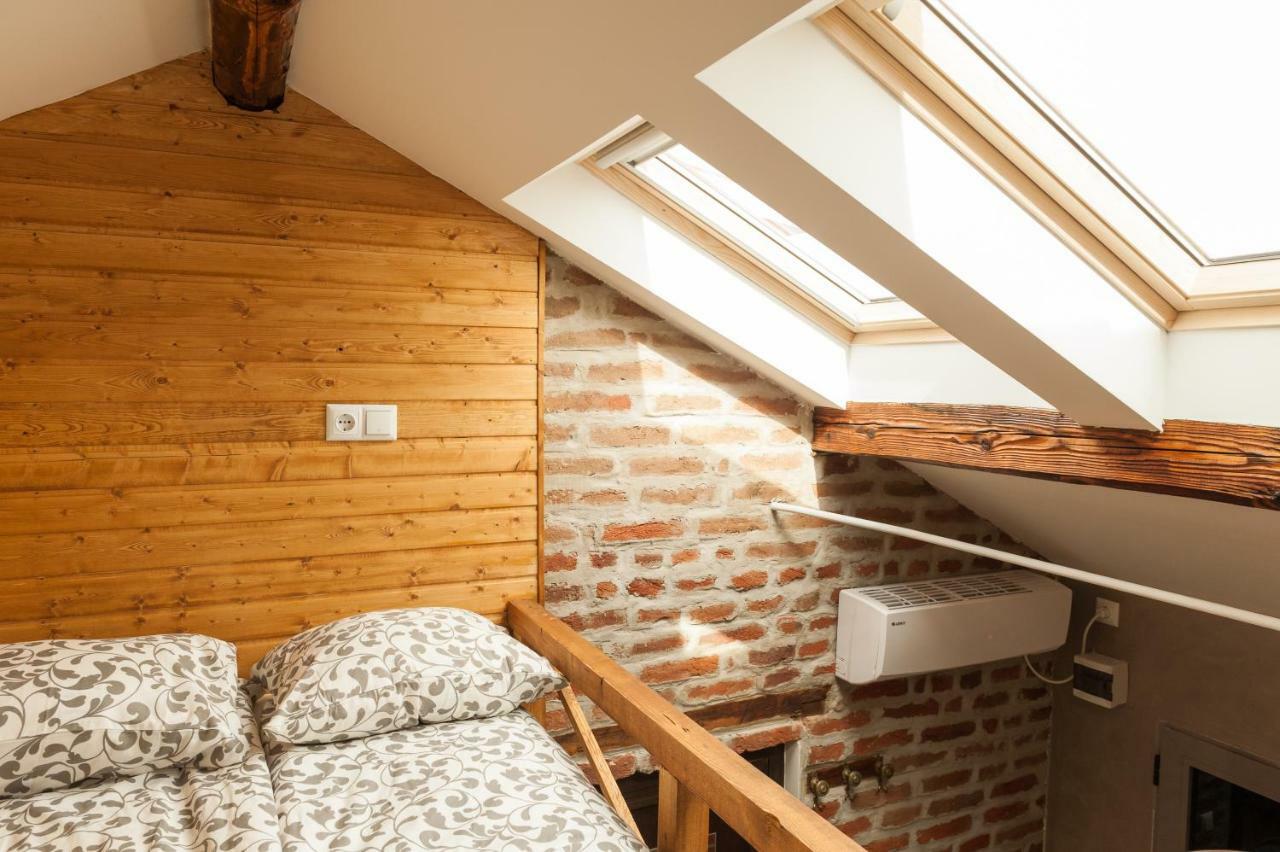 Vitosha Blvd - Attic Studio Sofia Exterior photo